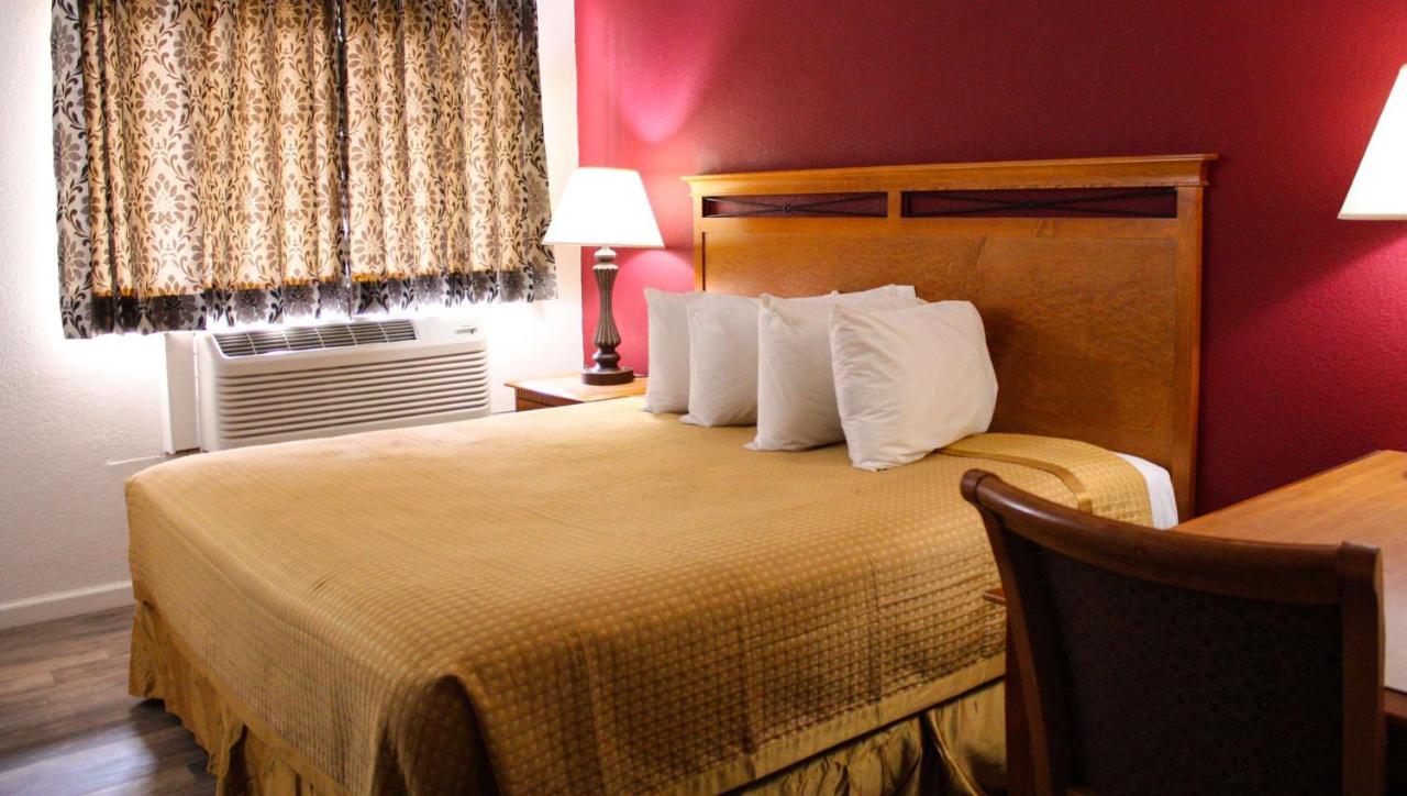 Budget Inn Ontario Zewnętrze zdjęcie