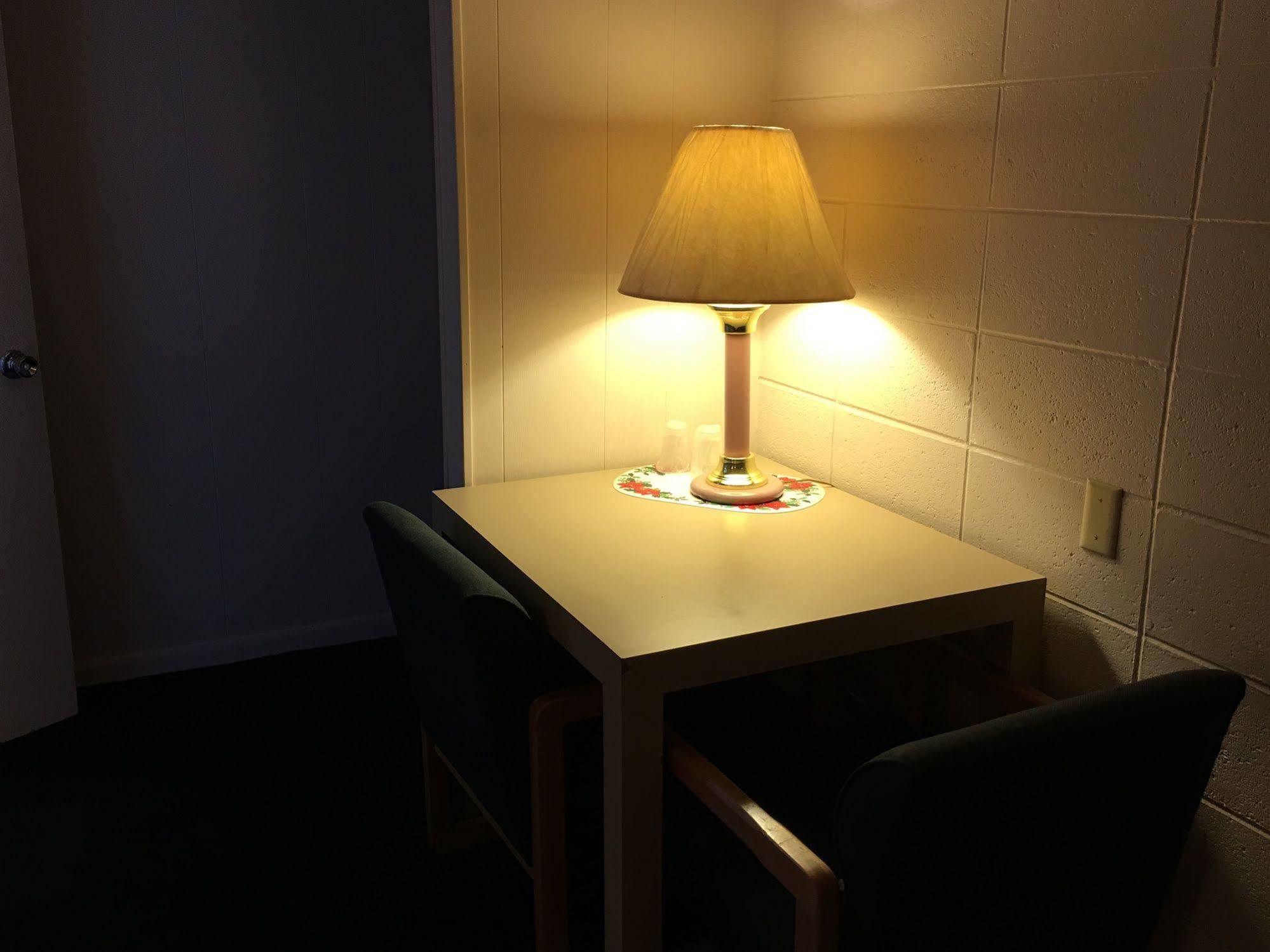 Budget Inn Ontario Zewnętrze zdjęcie